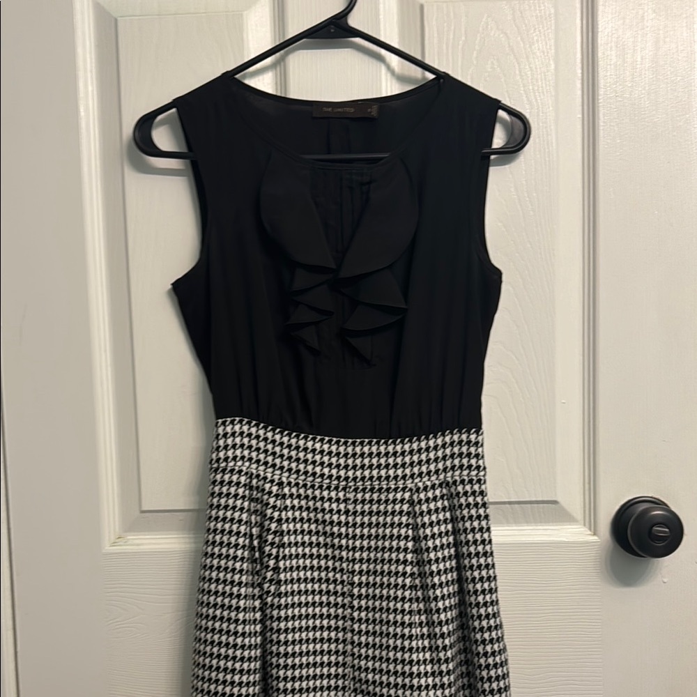 Wonen’s Sleeveless Work Dress Houndstooth Size 0